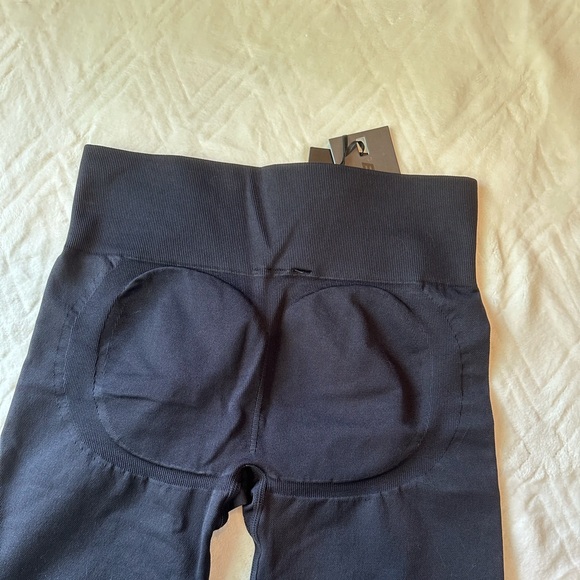 Bo & Tee Biker Shorts - Picture 6 of 8